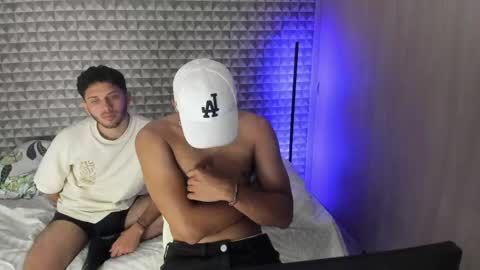 KEINNER online show from April 22, 2026, 2:18 pm