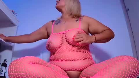 keirabbw online show from December 5, 2024, 1:25 am