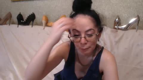 Snapshot of keira_neill chatting on March 10, 2025, 12:04 pm Kenya online show from March 10, 2025, 12:04 pm