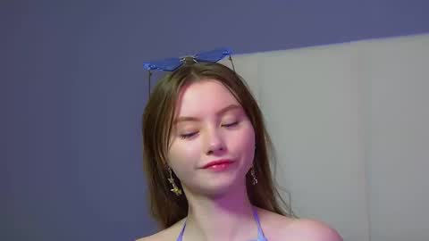 Keira online show from October 2, 2025, 6:15 pm