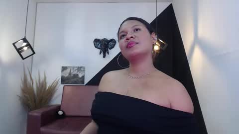    online show from December 5, 2025, 7:54 pm