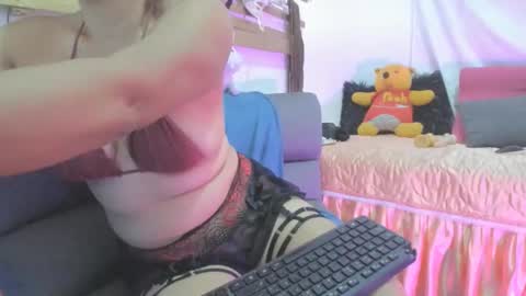 keira online show from February 26, 2026, 2:21 am