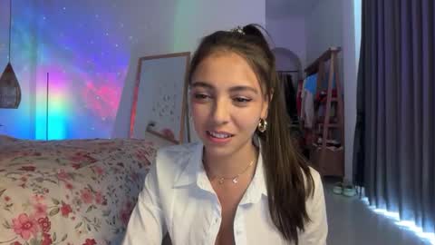 keira online show from March 16, 2026, 5:44 am