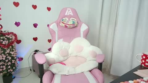   online show from February 12, 2025, 11:51 pm