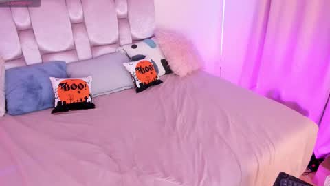 Snapshot of keisy_2 chatting on October 10, 2025, 3:49 am Keisy  online show from October 10, 2025, 3:49 am