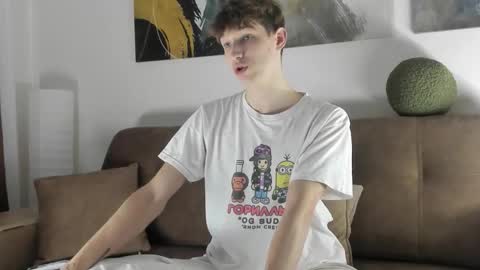 Snapshot of keithcozart1337 chatting on October 8, 2025, 12:25 pm Mark online show from October 8, 2025, 12:25 pm