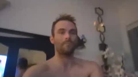 Snapshot of keithross1205 chatting on March 8, 2025, 5:59 am clyde online show from March 8, 2025, 5:59 am