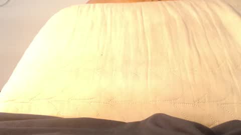 Snapshot of keitt_big_tits chatting on October 25, 2025, 6:46 pm keitt online show from October 25, 2025, 6:46 pm