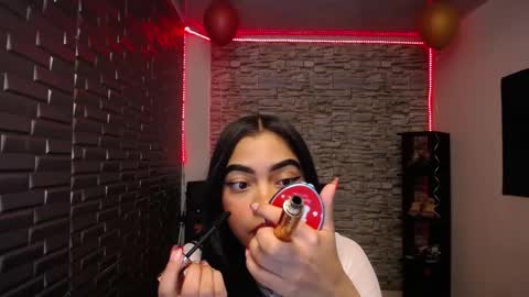  K E I Z Y  online show from March 18, 2026, 12:41 pm