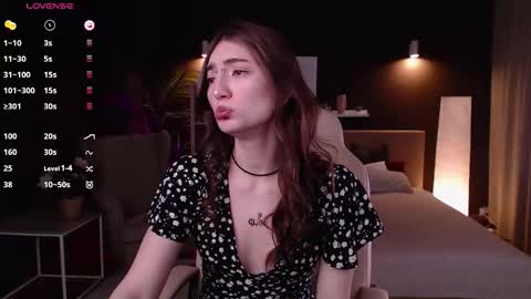 Snapshot of keke_pallmer chatting on October 9, 2025, 7:50 am Rina online show from October 9, 2025, 7:50 am