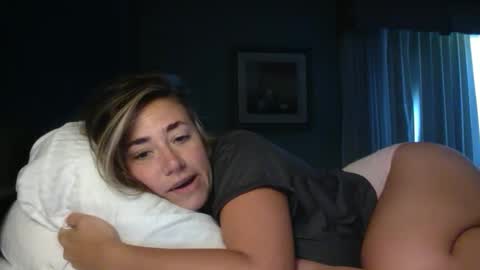 kekes2015 online show from September 27, 2025, 6:13 pm