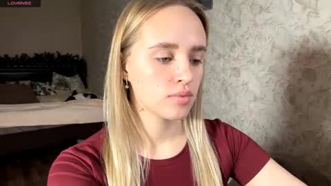 Sylvia online show from December 5, 2025, 8:23 am