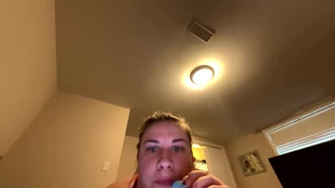 Snapshot of kellie799 chatting on December 22, 2025, 8:06 pm kellie799 online show from December 22, 2025, 8:06 pm