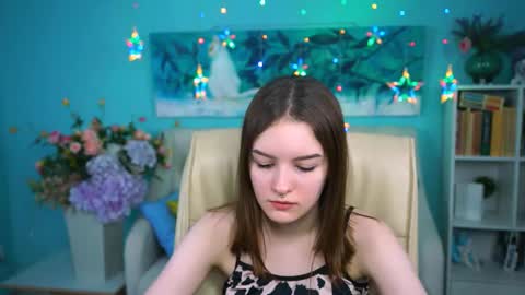 kelliebanshe online show from June 14, 2026, 8:05 am