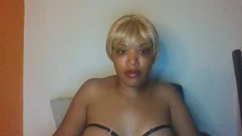 Kellie online show from May 8, 2026, 3:12 am