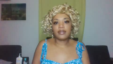 Kellie online show from June 19, 2026, 5:12 am