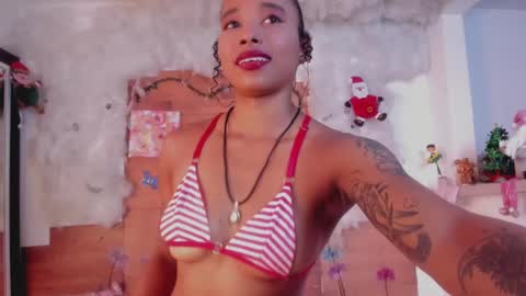 kelly__thomson online show from December 15, 2024, 9:09 pm