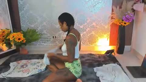 Snapshot of kelly__thomson chatting on September 21, 2025, 12:18 pm kelly__thomson online show from September 21, 2025, 12:18 pm