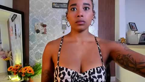 Snapshot of kelly__thomson chatting on October 1, 2025, 11:22 pm kelly__thomson online show from October 1, 2025, 11:22 pm