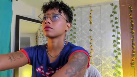 kelly__thomson online show from June 7, 2026, 11:30 pm