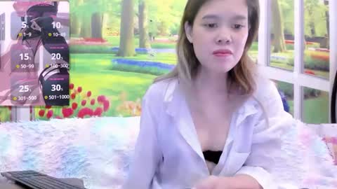 Snapshot of kelly_baby2005 chatting on October 15, 2025, 3:06 am Kelly online show from October 15, 2025, 3:06 am