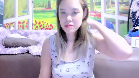 Snapshot of kelly_baby2005 chatting on November 5, 2025, 3:06 am Kelly online show from November 5, 2025, 3:06 am