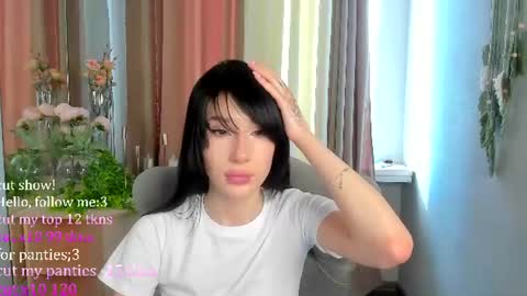 Kelly online show from June 23, 2026, 2:37 pm