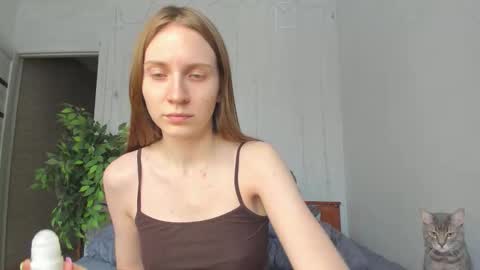 kelly_gerzikaaa online show from March 23, 2026, 12:09 pm