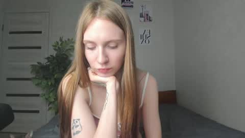 kelly_gerzikaaa online show from May 8, 2026, 3:17 pm