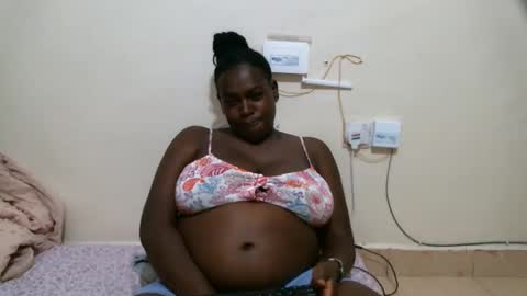 kelly_jones9 online show from February 3, 2026, 11:21 pm