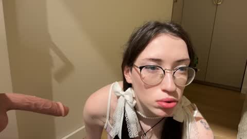 Snapshot of kellyberry__ chatting on March 1, 2026, 5:37 pm Kelly online show from March 1, 2026, 5:37 pm