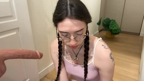 Snapshot of kellyberry__ chatting on March 20, 2026, 6:02 pm Kelly online show from March 20, 2026, 6:02 pm