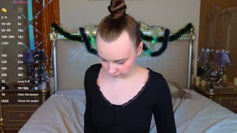 Snapshot of kellycartie chatting on December 22, 2025, 10:01 am Im Kelly online show from December 22, 2025, 10:01 am