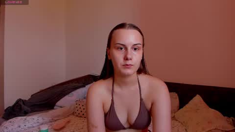 Snapshot of kellycartie chatting on July 26, 2026, 12:01 pm Im Kelly online show from July 26, 2026, 12:01 pm