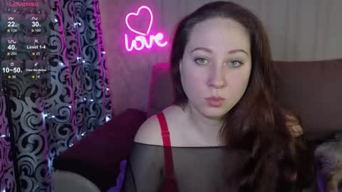 kellycrystall online show from March 27, 2026, 8:59 am