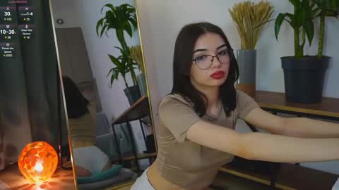 Kelly online show from March 3, 2025, 9:05 pm