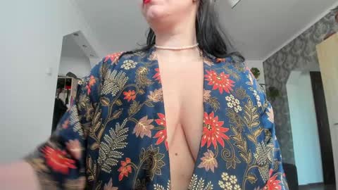Snapshot of kellymorgan_ chatting on February 7, 2025, 12:28 pm Monday - Friday  08 am - 3 pm GMT 3 online show from February 7, 2025, 12:28 pm