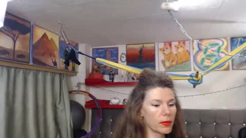 Snapshot of kellynumber chatting on October 18, 2025, 10:32 pm kelly online show from October 18, 2025, 10:32 pm