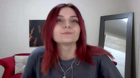 Snapshot of kellystoneys chatting on October 22, 2025, 5:34 pm Kelly Stoneys online show from October 22, 2025, 5:34 pm