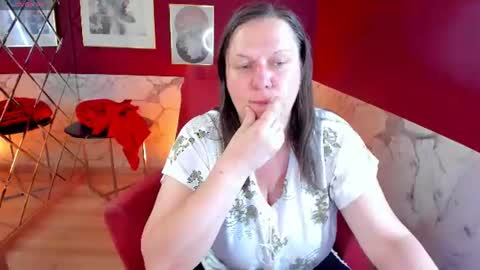 Kelly online show from June 15, 2026, 8:00 pm