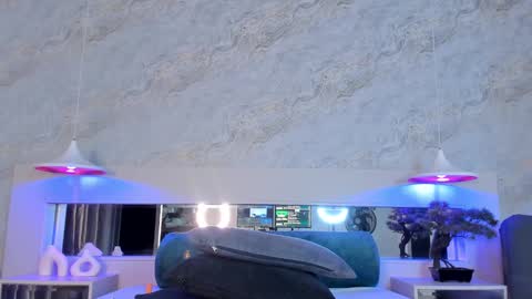 Kelly online show from February 28, 2025, 9:36 am