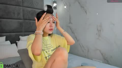 kellyy_bern online show from September 20, 2025, 12:55 am