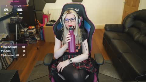 kelseycobalt online show from December 4, 2024, 12:08 am