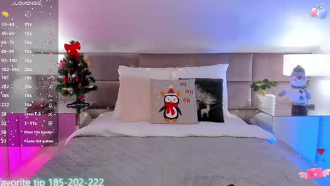 kelsi_di online show from December 11, 2024, 12:34 pm