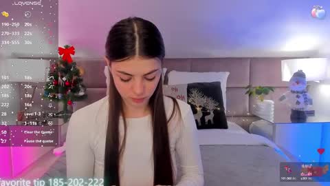 kelsi_di online show from December 17, 2024, 6:24 am