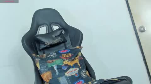 kelsi_steele online show from May 7, 2026, 1:22 am