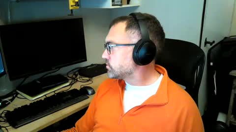 kelvin06133 online show from December 10, 2024, 9:11 pm