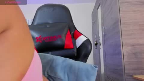 kelziefun online show from June 16, 2026, 3:09 am