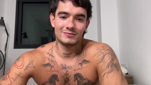 luis carlos esteban online show from October 8, 2025, 5:43 pm