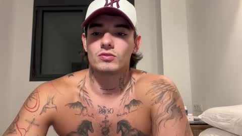 luis carlos esteban online show from October 25, 2025, 3:51 pm